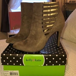 {Tan Kelly and Katie Booties}